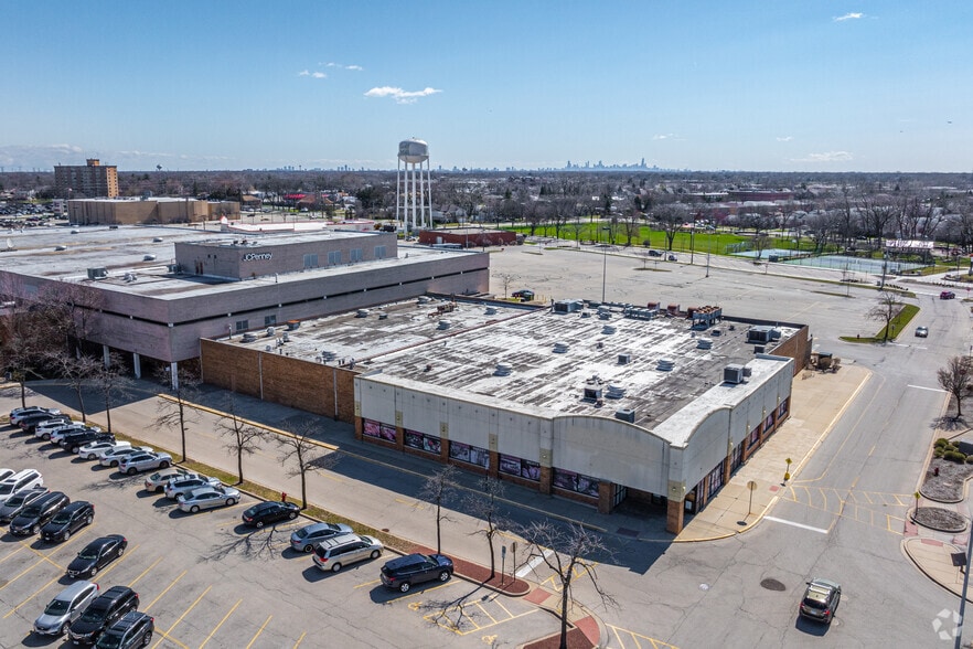 More Photos Of 239 Golf Rd, Niles Unknown For Lease