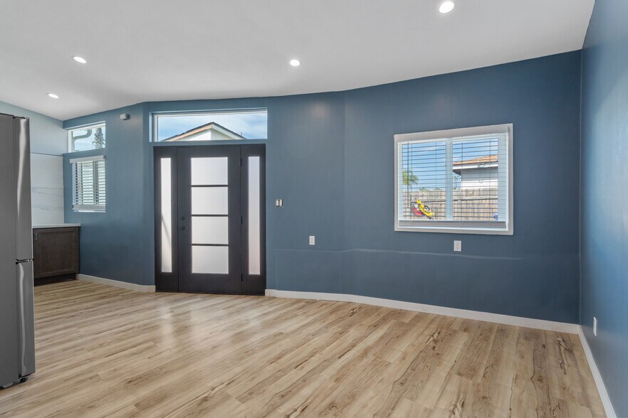 More Photos Of 1195 Georgia St, Imperial Beach Apartments For Sale