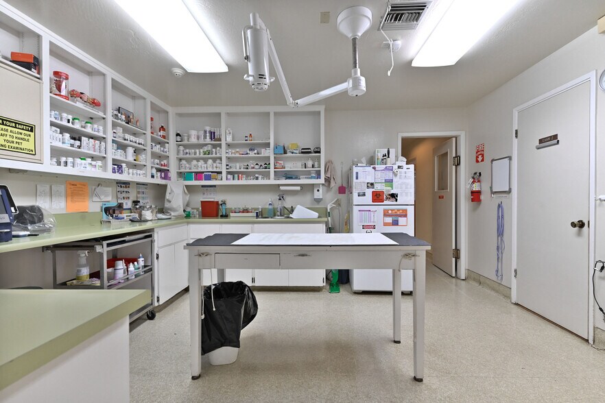 More Photos Of 382 CA-4, Murphys Office For Sale