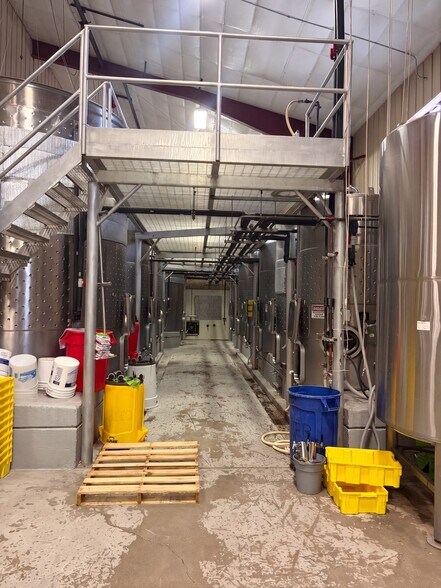 More Photos Of 2890 Lee Rd, Prosser Industrial For Sale
