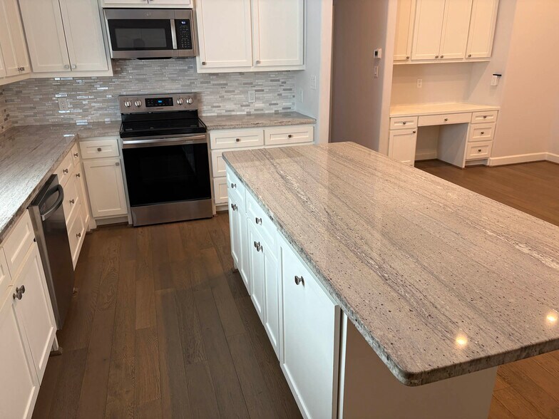 More Photos Of 5902 Winsome Ln, Houston Office Residential For Sale