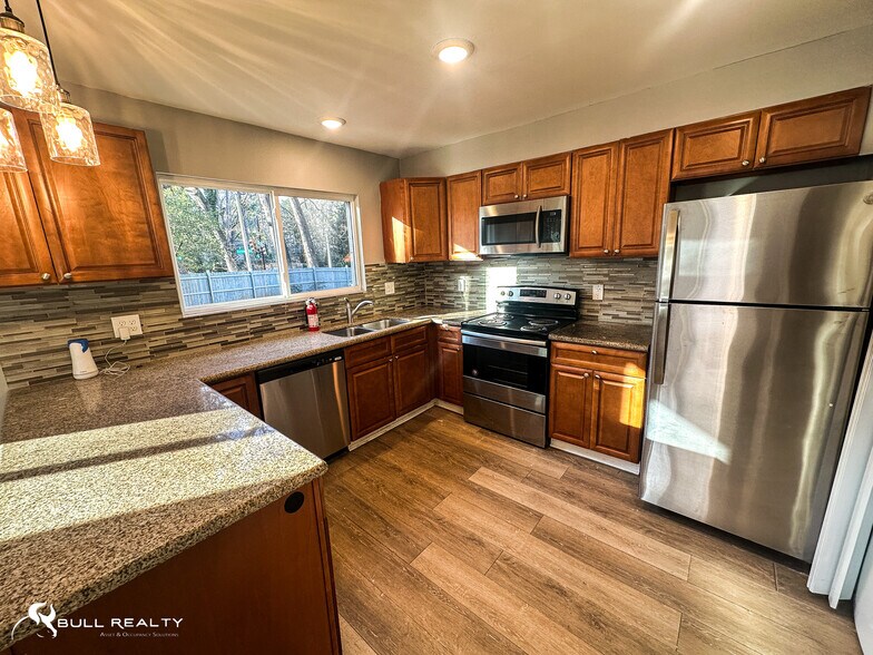 More Photos Of 1277 Goodwin Rd NE, Atlanta Apartments For Sale
