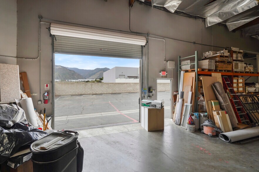 More Photos Of 1301 Foothill Blvd, Azusa Warehouse For Lease