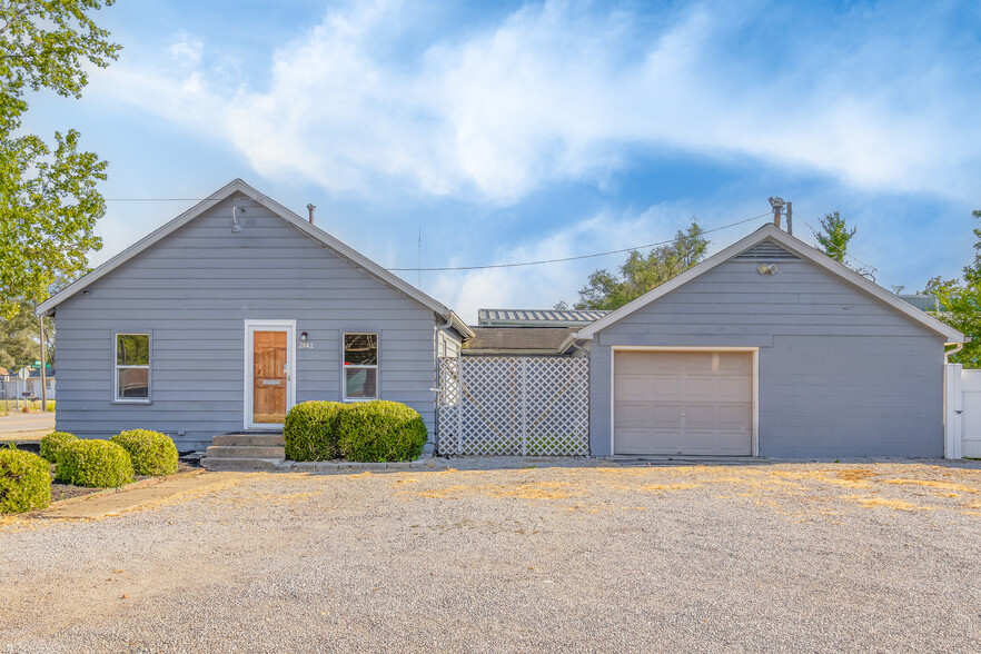 Primary Photo Of 2042 Vermont Ave, Columbus Flex For Sale