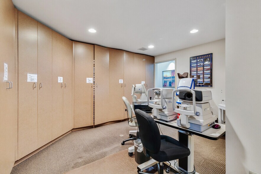 More Photos Of 10001 N Washington St, Thornton Medical For Sale