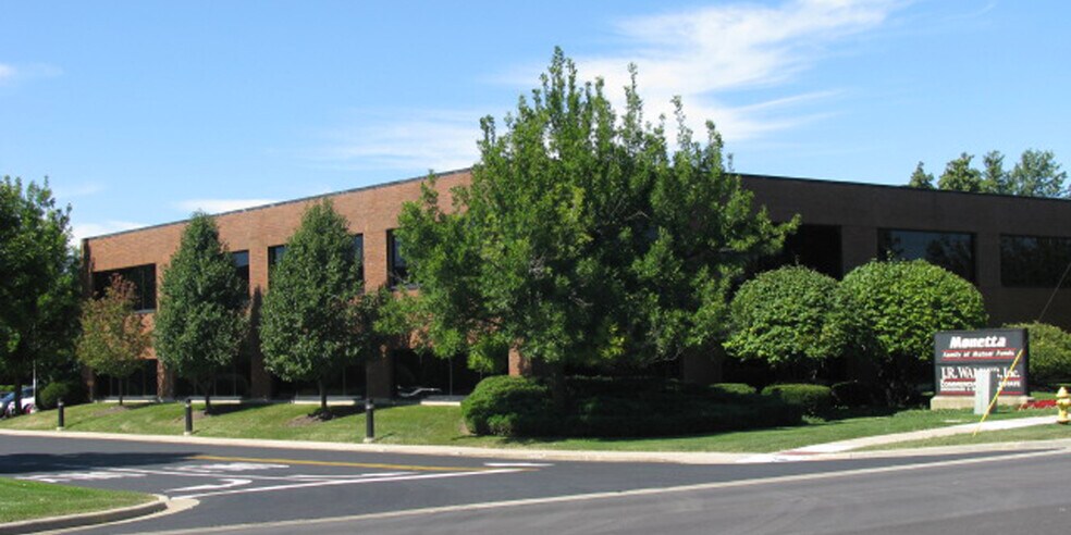 More Photos Of 1776 S Naperville Rd, Wheaton Office For Sale