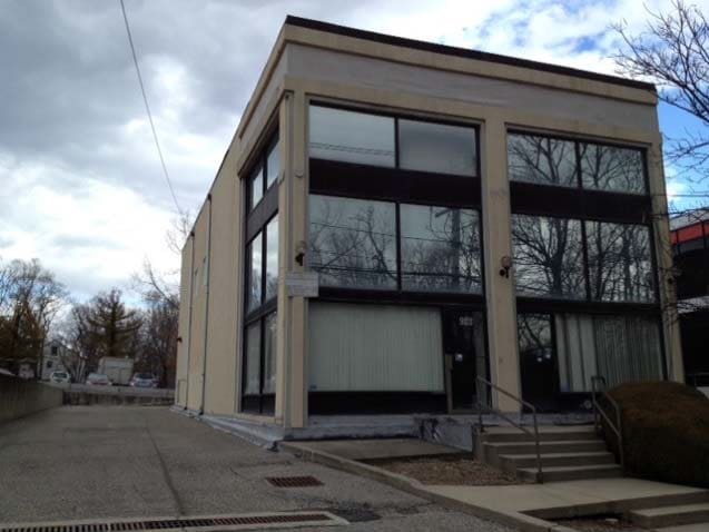 More Photos Of 923-925 Northern Blvd, Great Neck Freestanding For Sale