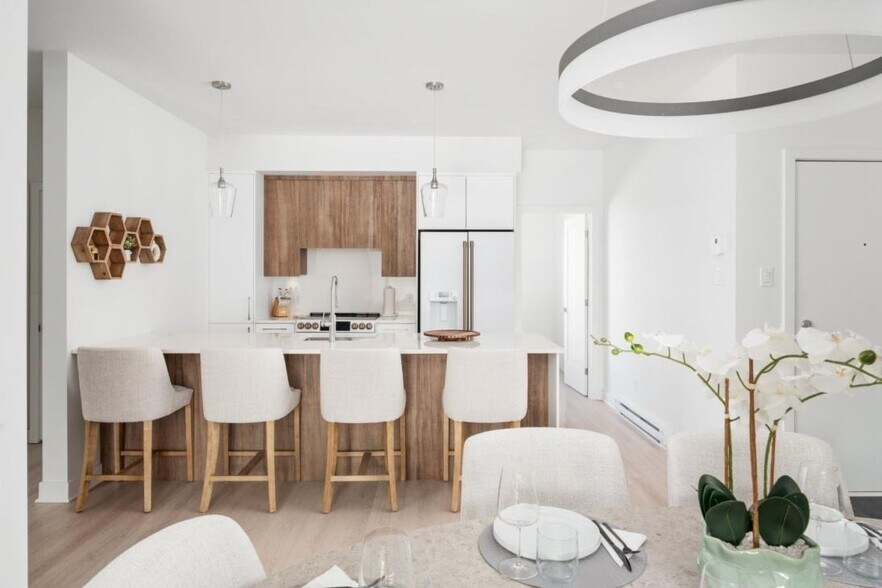 More Photos Of 13575 Rue Du Médoc, Mirabel Apartments For Sale