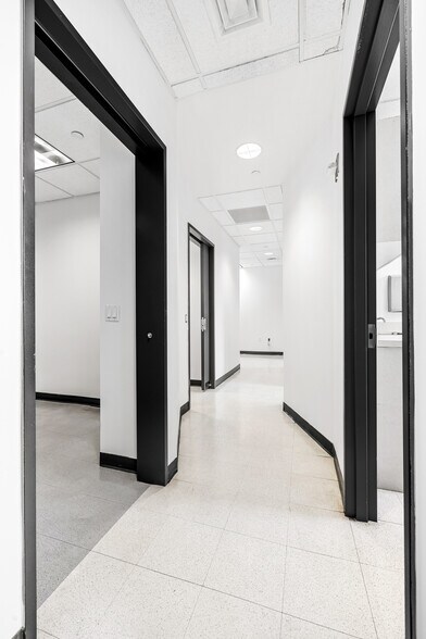 More Photos Of 1 Hanson Pl, Brooklyn Apartments For Sale