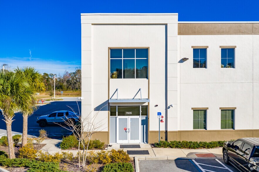 More Photos Of 7835 Osceola Polk Line Rd, Davenport Office For Lease