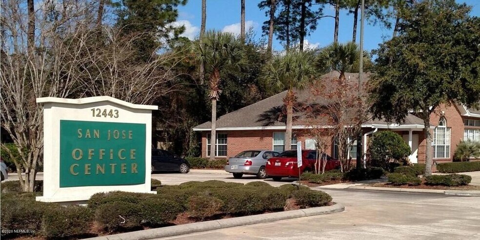 More Photos Of 12443 San Jose Blvd, Jacksonville Medical For Lease