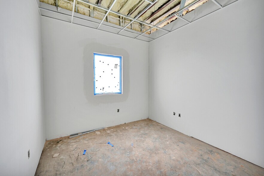 More Photos Of 5915 W. County 135 rd, Midland Warehouse For Lease