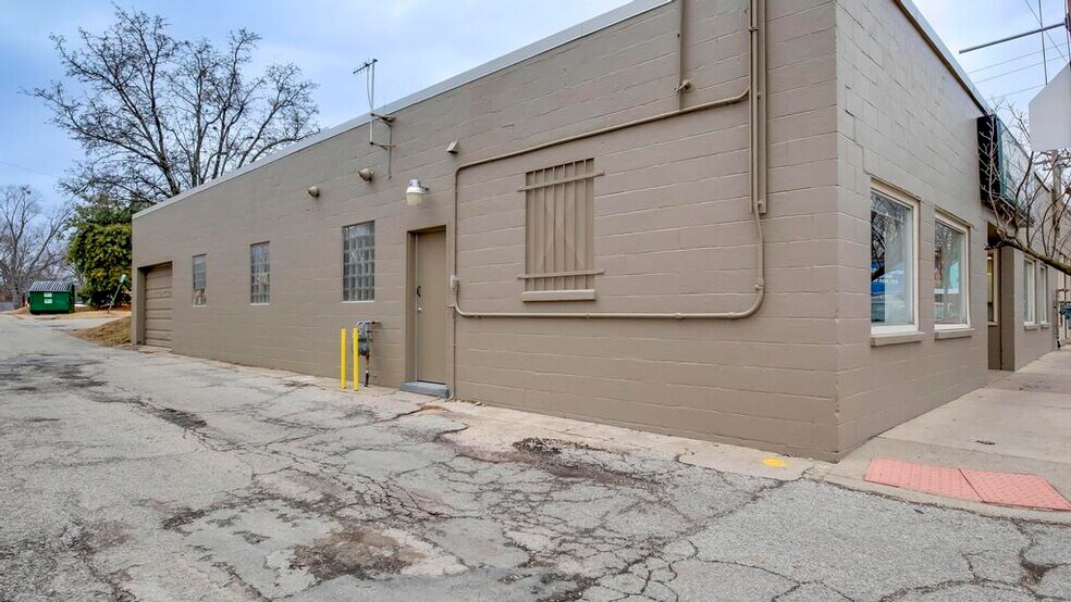 More Photos Of 116 S Clifton Ave, Louisville Storefront For Lease