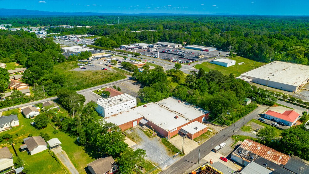 More Photos Of 503 11th Ave, Dalton Manufacturing For Sale