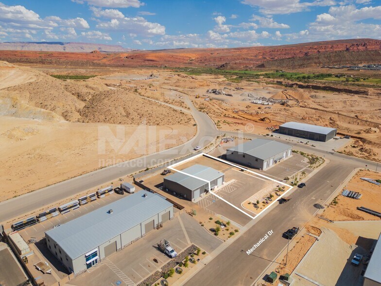 More Photos Of 171 S Mechanical Dr, Washington Warehouse For Lease