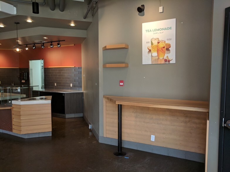 More Photos Of 683 10th St SW, Calgary Apartments For Sale