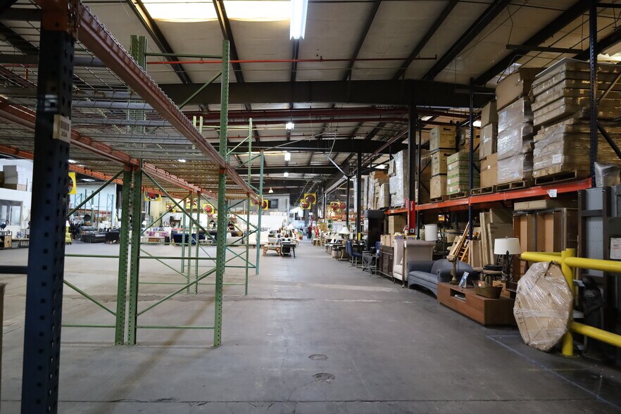 More Photos Of 10407 Rocket Blvd, Orlando Manufacturing For Lease