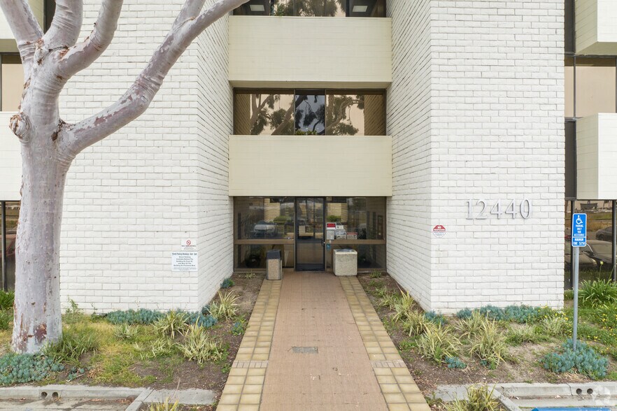 More Photos Of 12440 Firestone Blvd, Norwalk Unknown For Lease