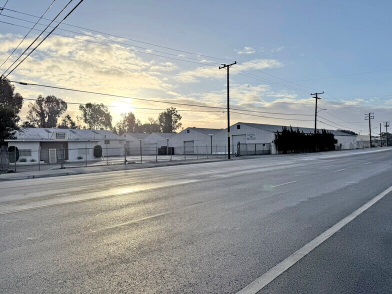Primary Photo Of 1810 S Santa Fe Ave, Compton Warehouse For Sale