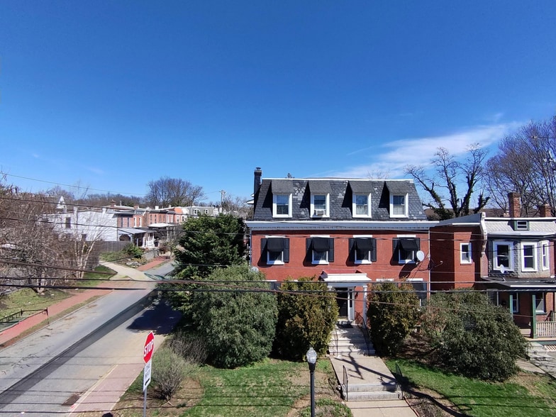 More Photos Of 131 W 18th St, Wilmington Multifamily For Sale