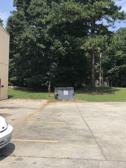 More Photos Of 2054 Rex Rd, Morrow Flex For Sale