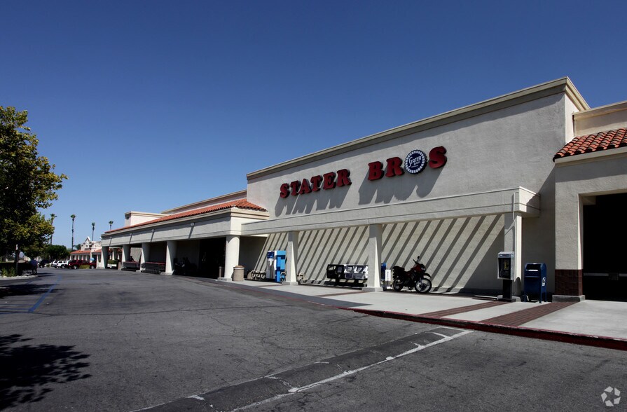 More Photos Of 43336-43430 E Florida Ave, Hemet Unknown For Lease