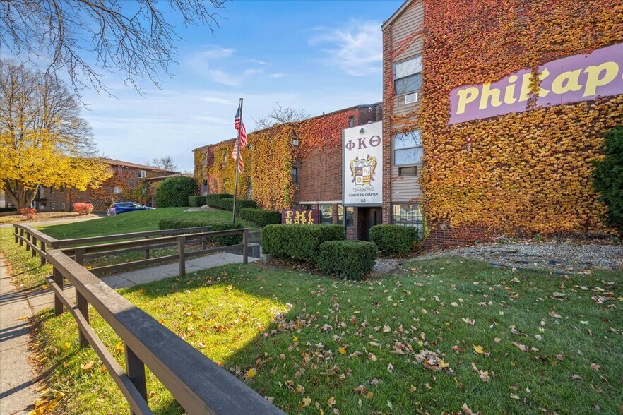 More Photos Of 910 W Hillcrest Dr, Dekalb Sorority Fraternity House For Sale