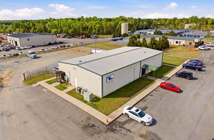 More Photos Of 251 Nc-24 Hwy W, Midland Light Manufacturing For Lease