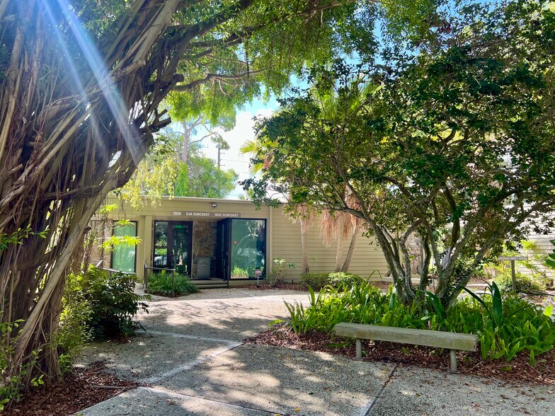 Primary Photo Of 1956 Bayshore Blvd, Dunedin Office For Sale