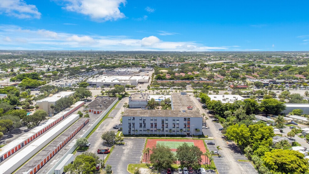More Photos Of 5100 N State Road 7, Fort Lauderdale Hotel For Sale