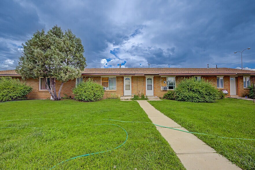 Primary Photo Of 630 W 6th St, Craig Apartments For Sale