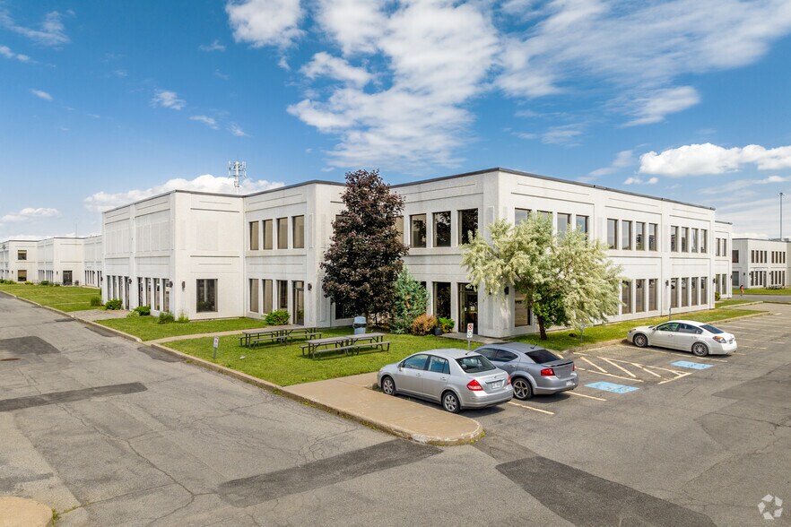 Primary Photo Of 371-395 Rue Joseph-Carrier, Vaudreuil-dorion Research And Development For Lease