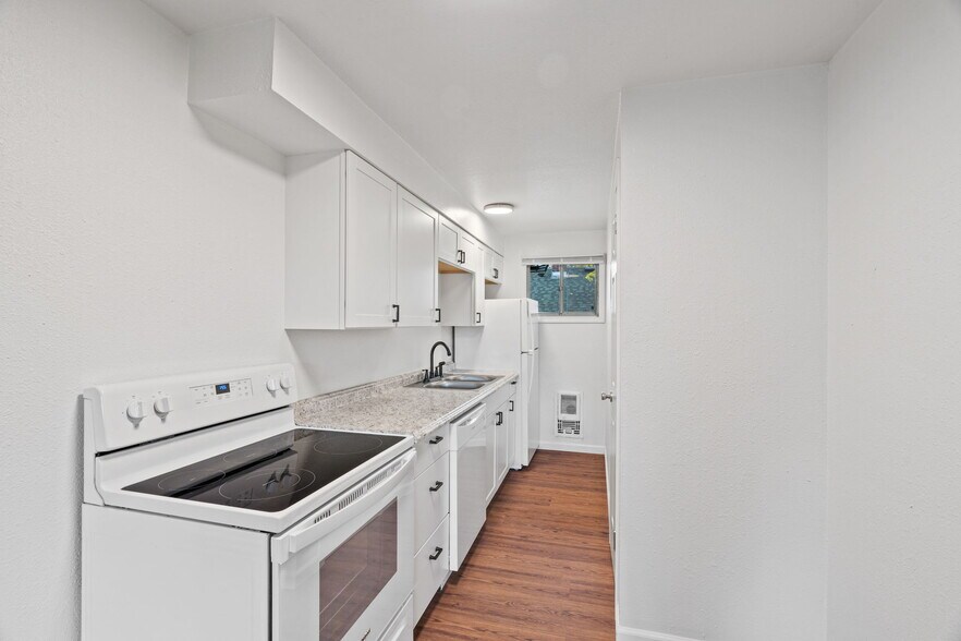 More Photos Of 1627 W 7th Ave, Spokane Apartments For Sale