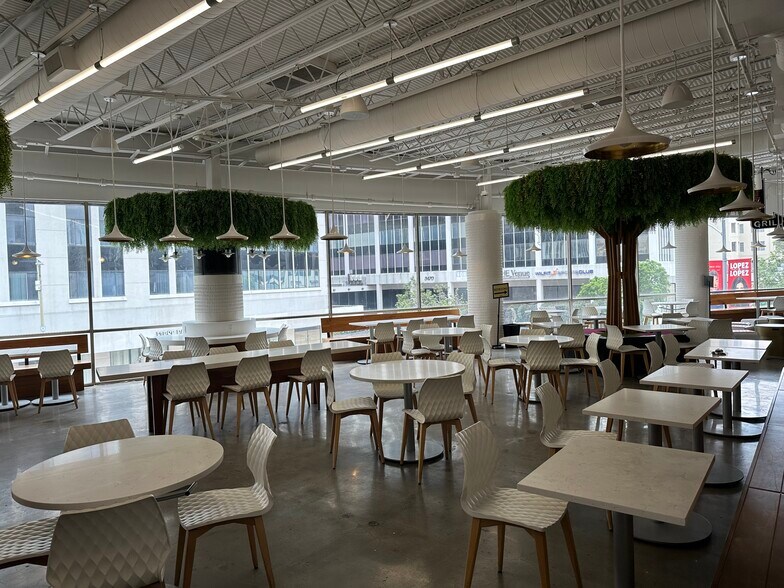 More Photos Of 3500 Wilshire Blvd, Los Angeles General Retail For Sale