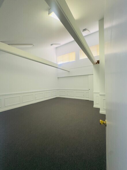 More Photos Of 8569-8573 Sudley Rd, Manassas Medical For Sale