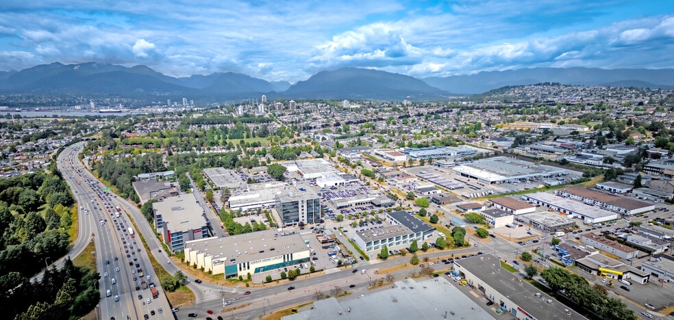 More Photos Of 3689 1st Av E, Vancouver Flex For Lease