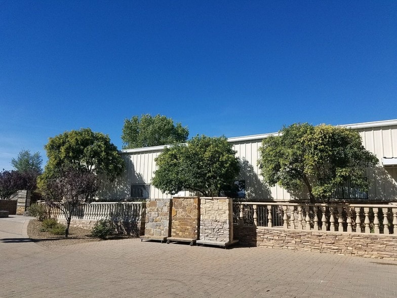 More Photos Of 2601 N Lake Valley Rd, Prescott Valley Warehouse For Lease