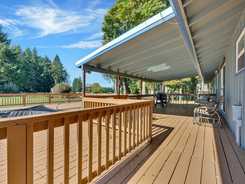 More Photos Of 44434 SE Coalman Rd, Sandy Light Manufacturing For Sale
