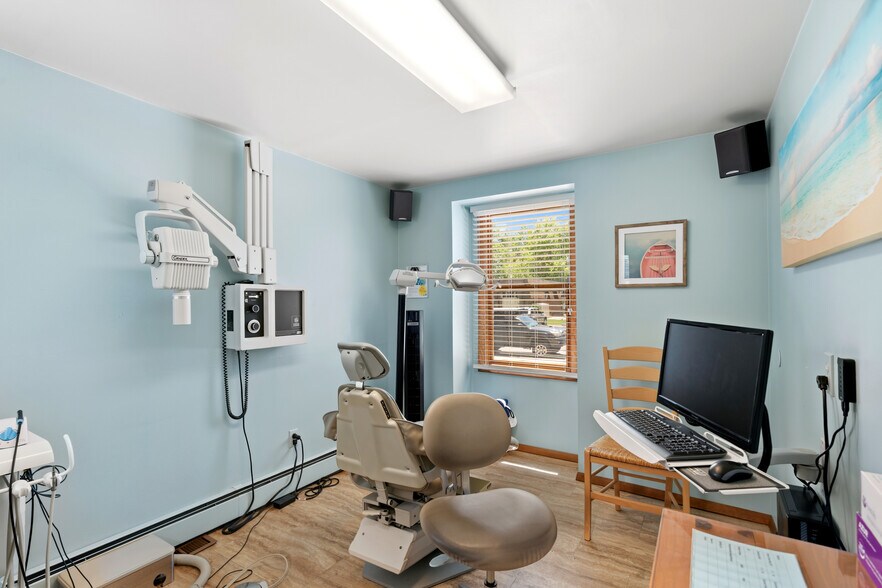 More Photos Of 430 Bimson Ave, Berthoud Medical For Sale