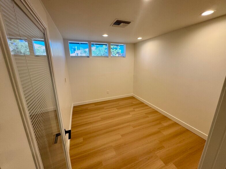 More Photos Of 51 E Monterey Way, Phoenix Medical For Lease