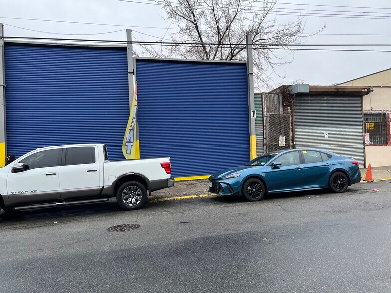 More Photos Of 15-29 129th St, College Point Land For Lease