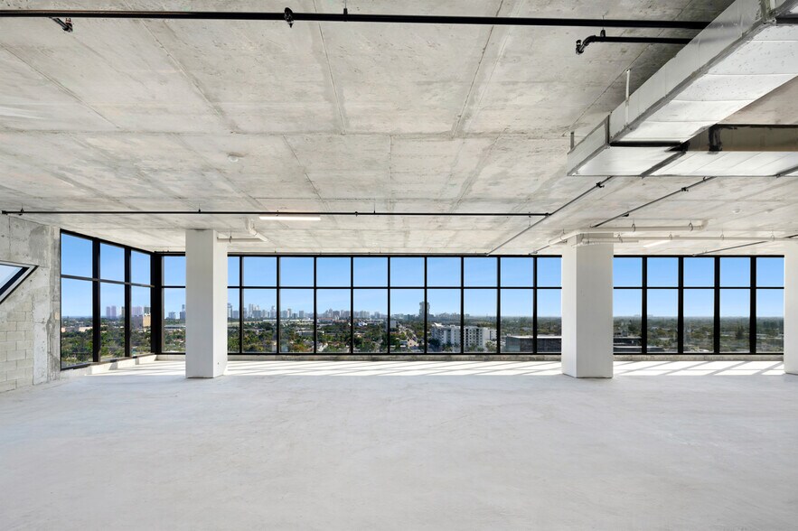 More Photos Of 800 N Federal Hwy, Hallandale Beach Office For Lease