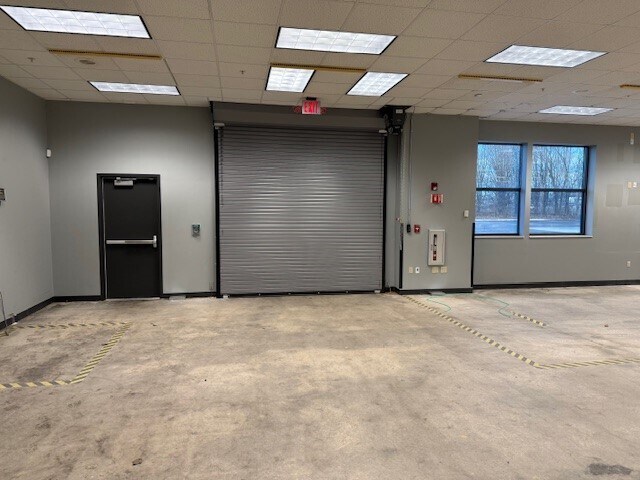 More Photos Of 1720 E Primrose St, Springfield Office For Lease