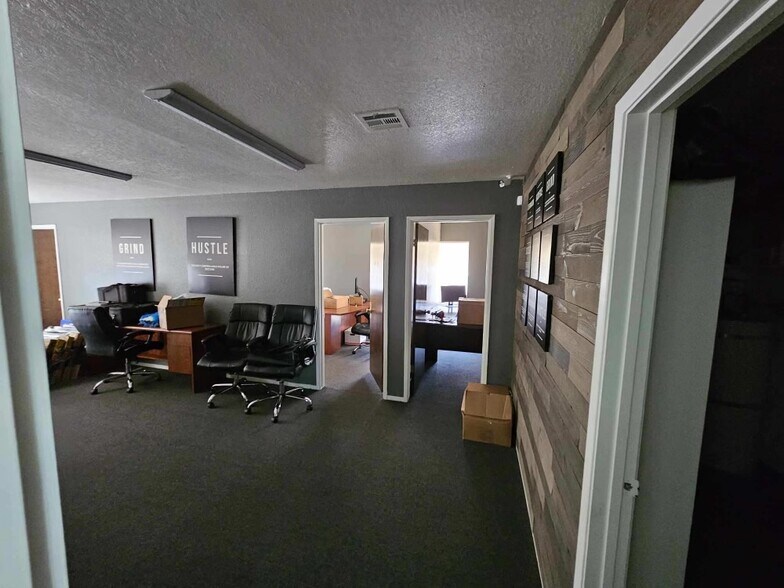 More Photos Of 1036-1038 W Clinton Ave, Fresno Office For Sale