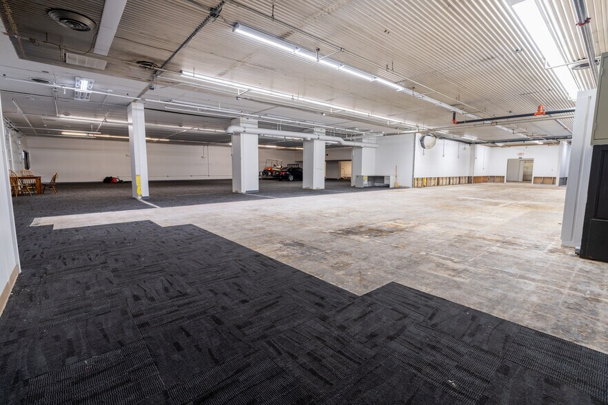 More Photos Of 21 1/2 W Main St, South Vienna Post Office For Sale