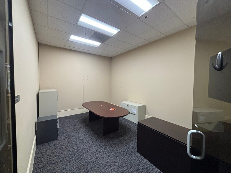 More Photos Of 415-423 E Hamilton Ave, Campbell Freestanding For Lease