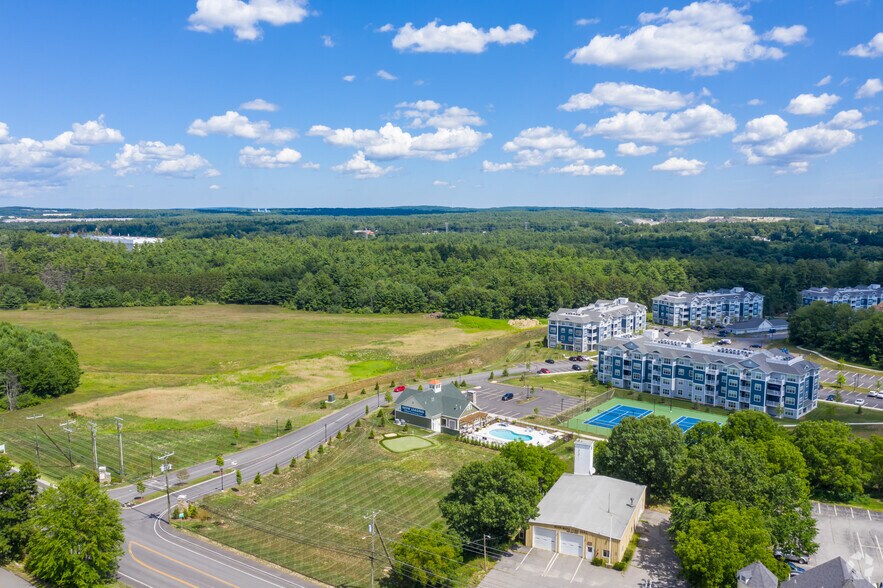 More Photos Of 703 Daniel Webster Hwy, Merrimack Warehouse For Lease