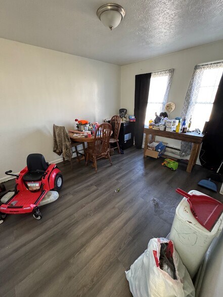 More Photos Of 509 Last Resort Ct, Cumberland Multifamily For Sale