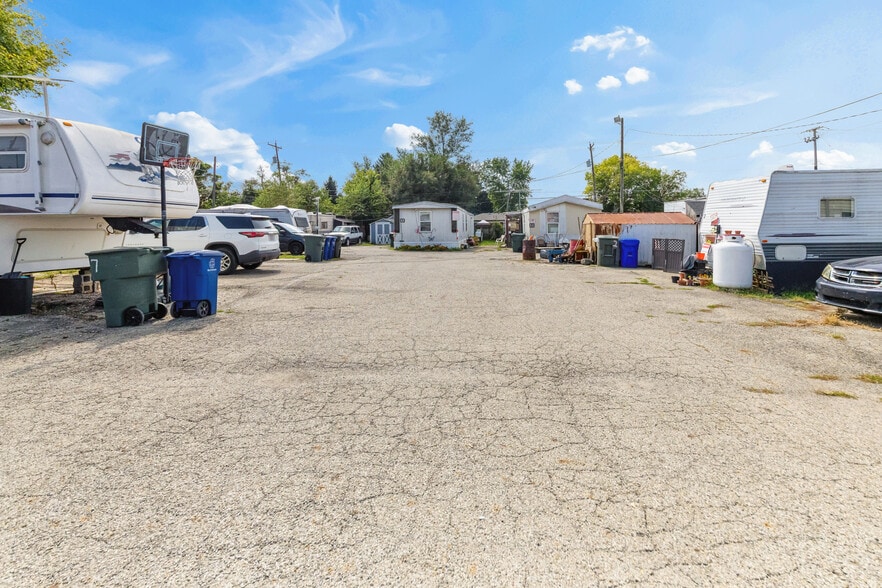 More Photos Of 39 Williams Rd, Columbus Land For Sale