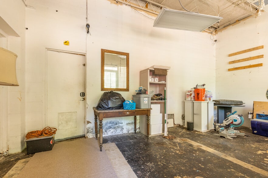 More Photos Of 8871 Griffith Rd, Nashville Warehouse For Sale